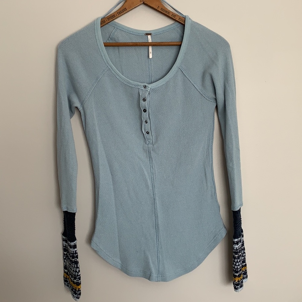 Free People Thermal with Cuff, M, blue navy yellow